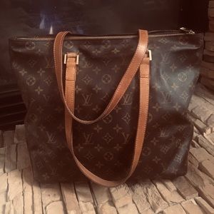 AUTHENTIC LOUIS VUITTON MEZZO.
